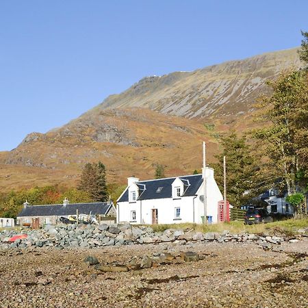 Shore Cottage Arnisdale Exteriör bild